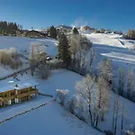 Das Chalet Σαλέ *