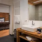 Das Chalet Σαλέ *